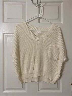 Relaxed V-Neck Knit Sweater in Cream with Pocket
